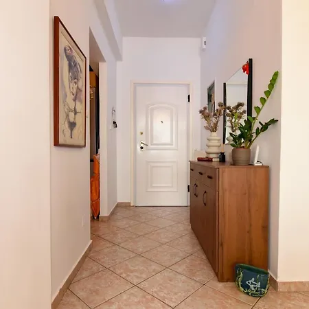 Beach Apartment * PalaiónTsiflíkion