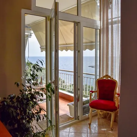 Beach Apartment * PalaiónTsiflíkion