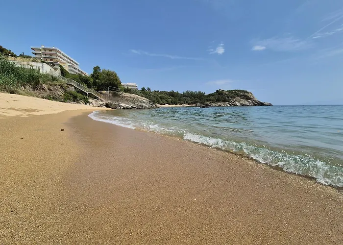 Daire Beach Apartment PalaiónTsiflíkion