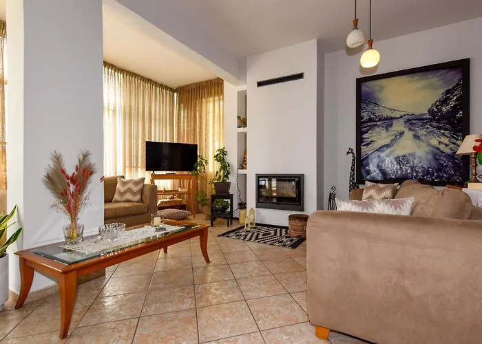 Beach Apartment *
