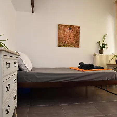 Apartament Beach Apartment PalaiónTsiflíkion