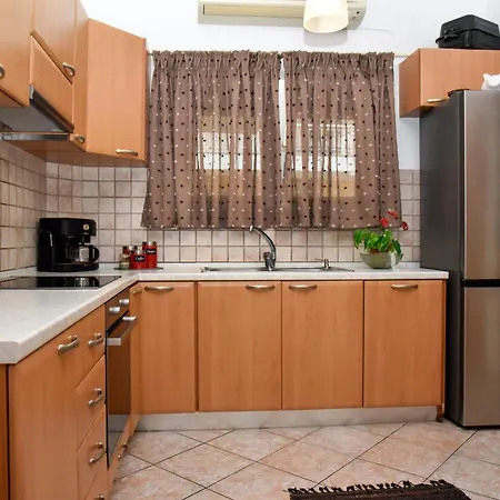 Beach Apartment דירה PalaiónTsiflíkion
